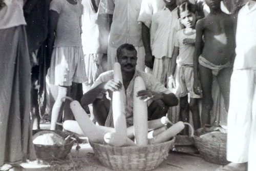 AD011.jpg AD011.jpg
