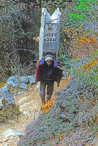 Japanese_Expedition_Porters_2.jpg
