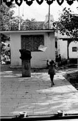 makhhan-mahadev-kathmandu-nepal-circa-1973_5626829270_o.jpg